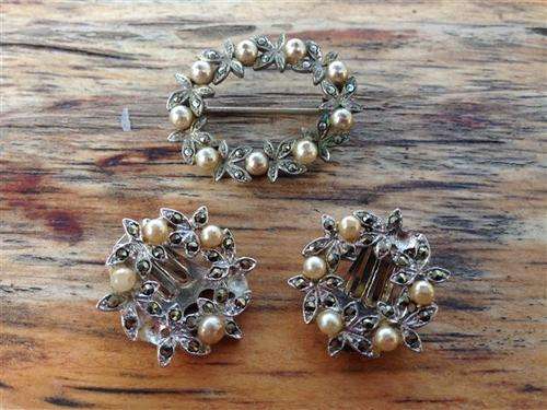 Beautiful Set of Earrings and Matching Brooch with Marcasite and Bead Detail
