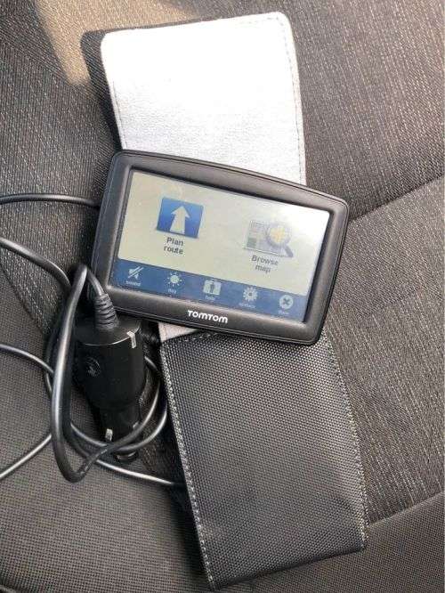 TomTom Navigator..Clip Missing!