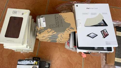 BARGAIN!!!!Bulk Lots Assorted Smart Phones/iPads/Kindle Covers/Screen Protectors e.t.c