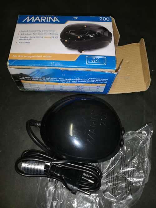 Marina - 200 Air Pump - Double Outlet