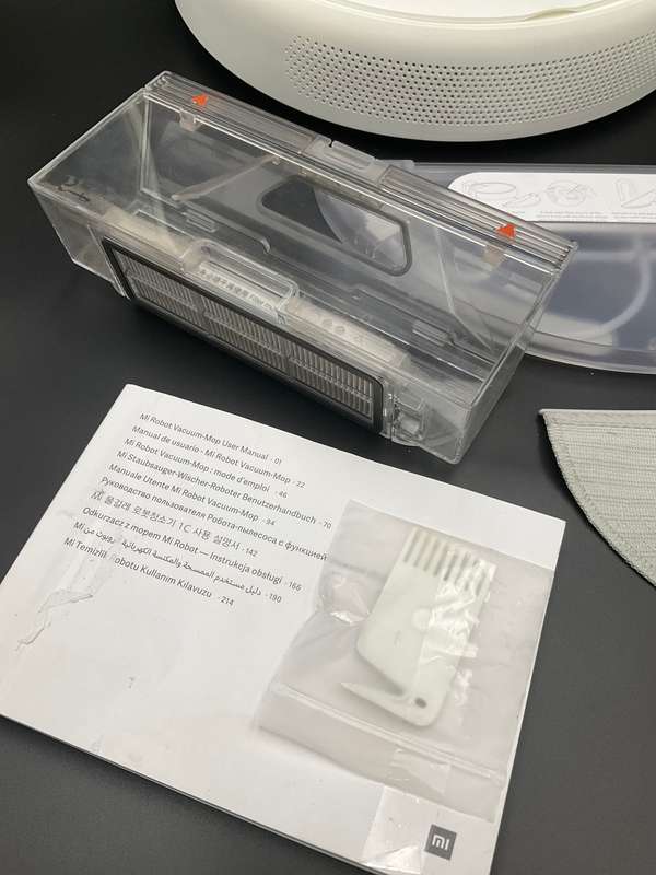 Xiaomi Mi Robot Vacuum Mop 2 (Read Description)