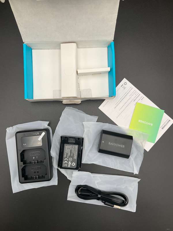 RAVPower NP-FZ100 2040mAh Camera Battery Charger Set for Sony