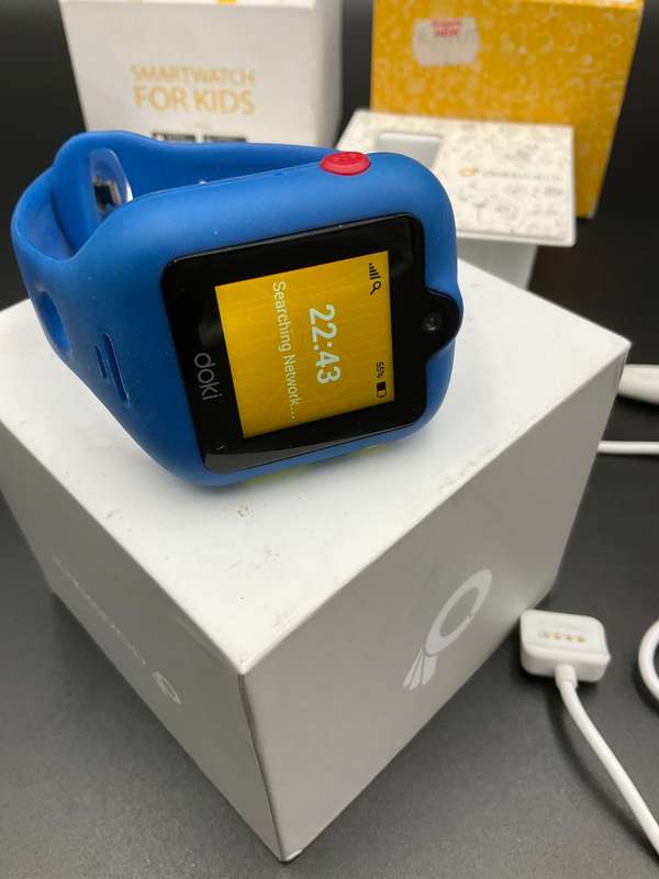 DokiWatch  worlds most advanced 3G smart watch for kids(Opened Box)