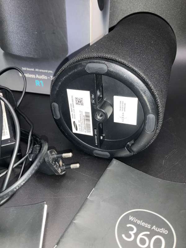 Samsung Radiant360 R1 Wi-Fi/Bluetooth Speaker
