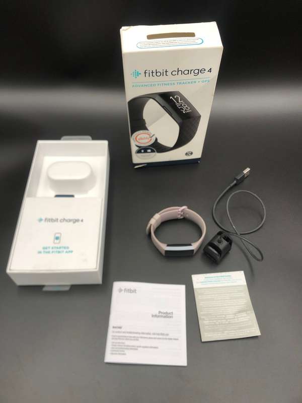 Fitbit Charge 4 Advance Fitness tracker+ GPS (Pls Read)