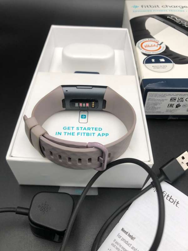 Fitbit Charge 4 Advance Fitness tracker+ GPS (Pls Read)