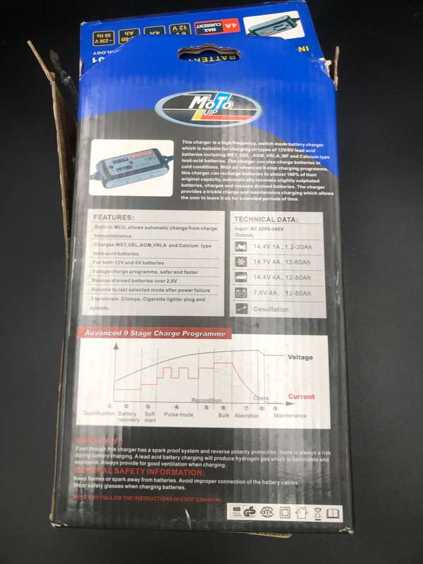 Moto-Quip 4 Amp Intelligent Battery Charger