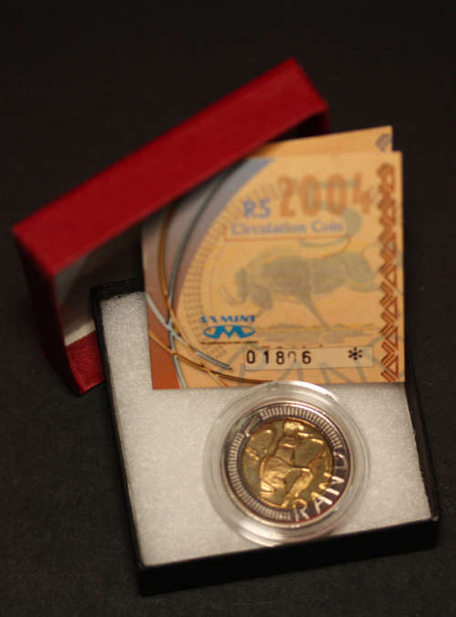 2004 - Oom Paul Mint Mark R 5:00 with Certificate ( Mintage of only 3243) plus UNC R 5.00