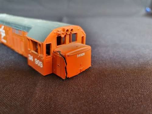 HO Frateschi SAR Orange Spoornet class 34 dummy loco for spares or repairs