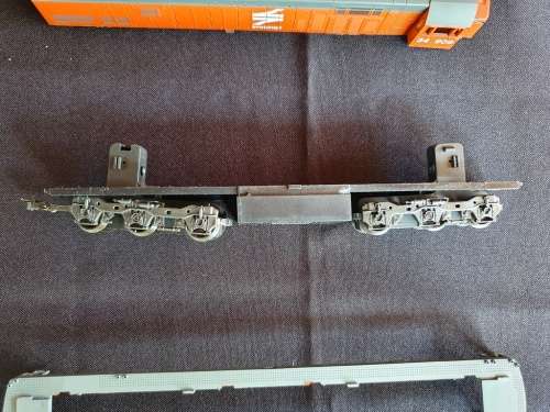 HO Frateschi SAR Orange Spoornet class 34 dummy loco for spares or repairs