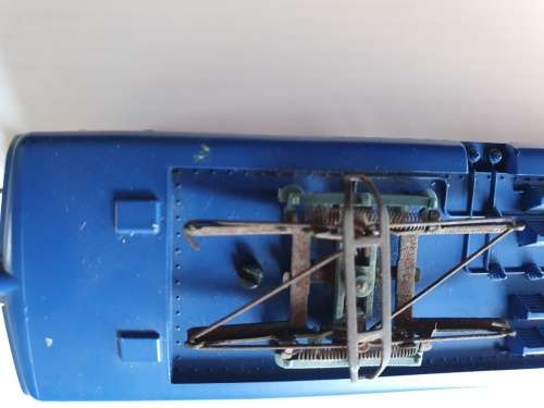 HO Lima pantograph electrification unit