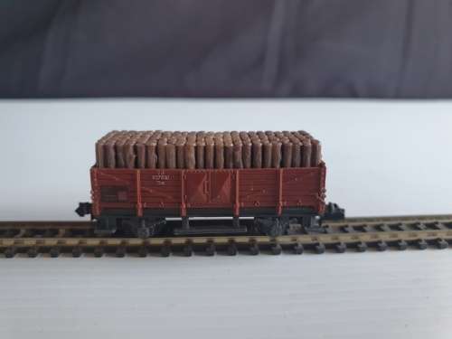 n Scale goods wagon