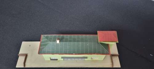 N Scale station building