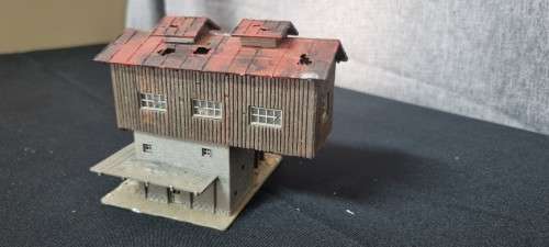 N Scale industrial building