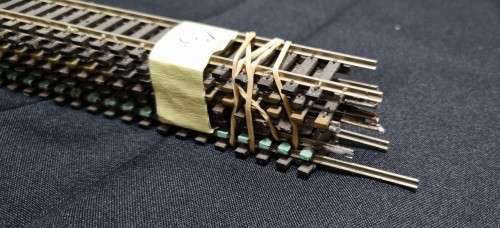 HO flex track