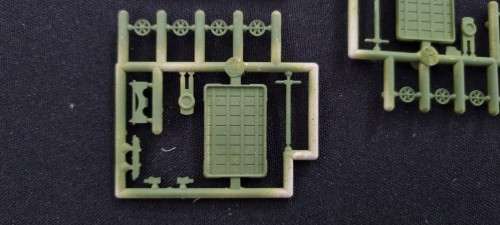 HO scenery pieces (park benches?)