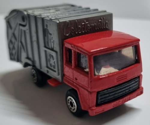 Matchbox Waste removal truck (2)