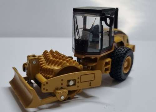 Catterpillar Roller (1)