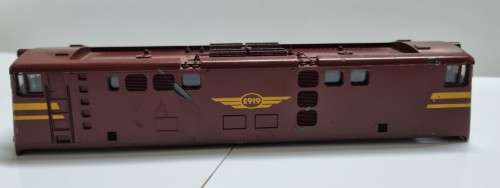 HO Lima SAR 5E brown body only