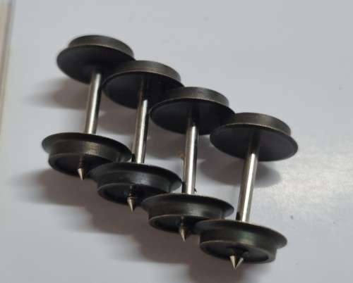 HO Lima metal wheelsets (1)