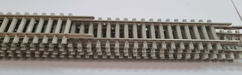 HO Peco flextrack (compatible with Lima) with concrete type ties