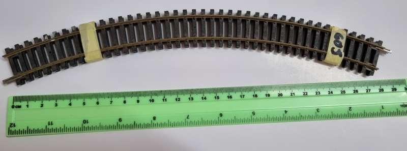 HO Hornby 1st radius curves (compatible with Lima)