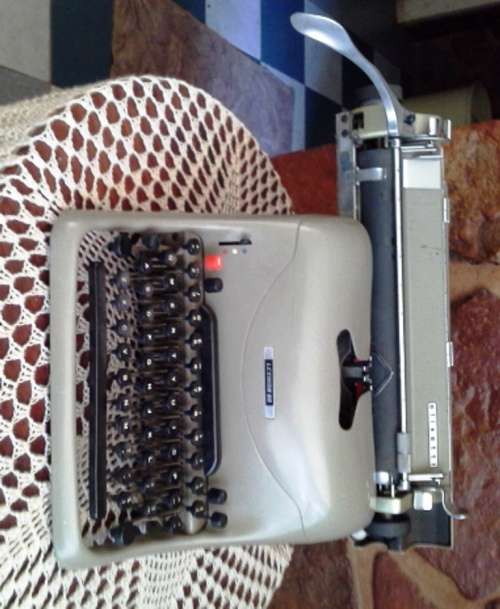Olivetti Type writer