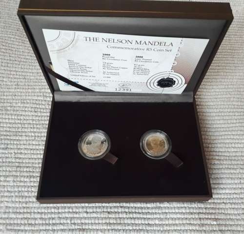 2000 Proof like & 2008 Laser frosted Nelson Mandela commemorative R5 coin set