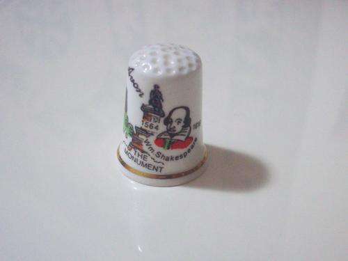 Fine Bone China Birchcroft Stratford Upon Avon Collectors Thimble. Home of William Shakespeare