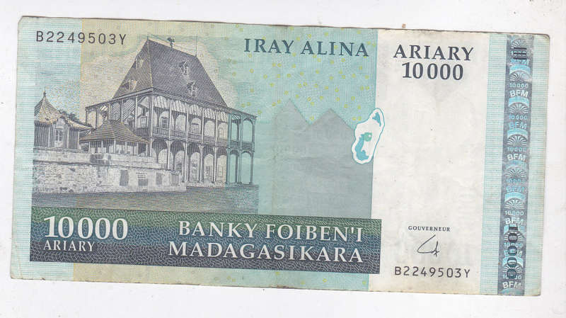 MADAGASCAR 10000 ARIARY FV=R40