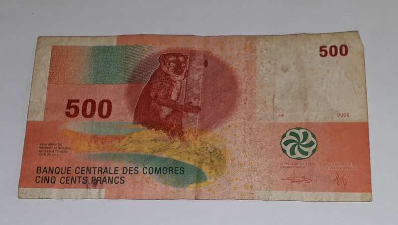 COMOROS 500 FRANCS NEW SERIES 2006 FAUNA AND FLORA