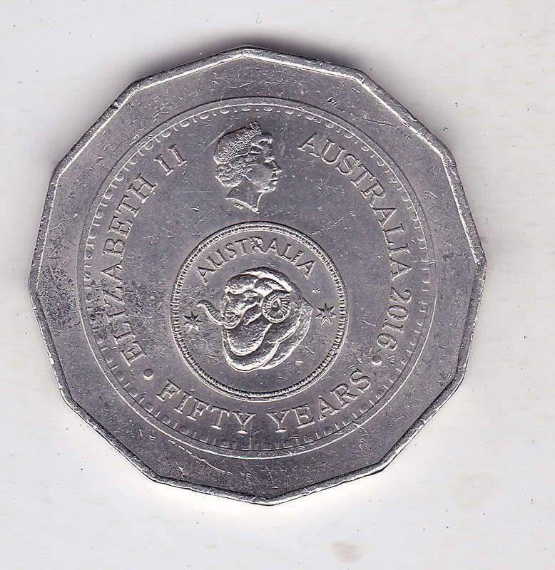 AUSTRALIA 50 CENTS ELIZABETH II FIFTY YEARS HIGH GRADE 2016