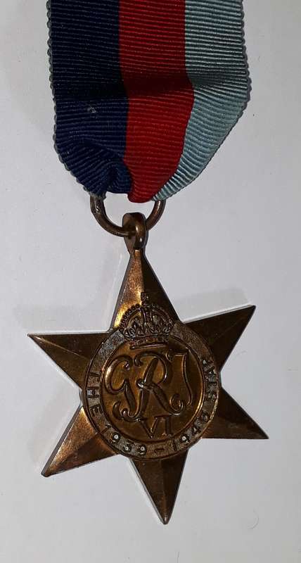 WORLD WAR II 1939-45 STAR WITH RIBBON - F/S