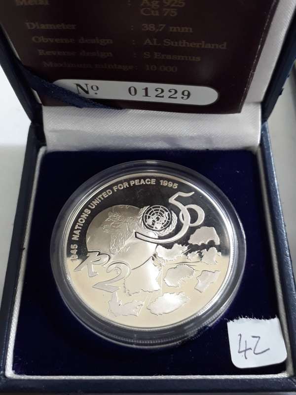 SOUTH AFRICA R2 PROOF UN 50 YEAR 1 OUNCE SILVER COIN - WITH COA