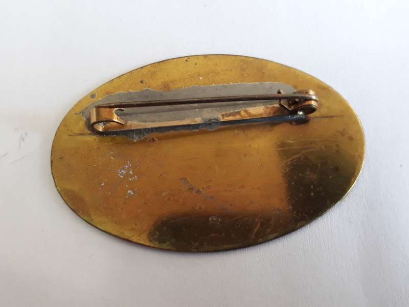 RHODESIA KRAAL HEAD-  BREAST BADGE - HIGH GRADE