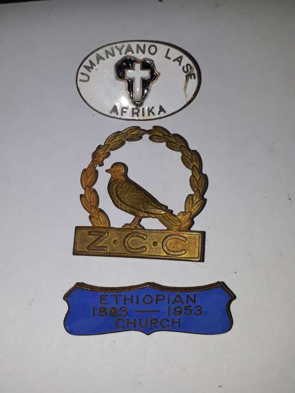 VINTAGE AFRICAN CHURCH BADGES - ETHIOPIAN CHURCH 1953- Z.C.C AND UMANYANO LASE