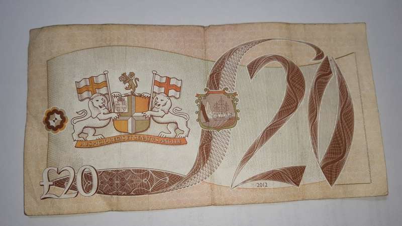 ST HELENA 20 POUNDS 2012 FV=R380.78