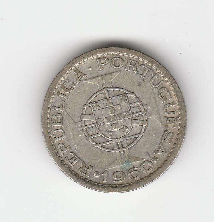 MOZAMBIQUE 5 ESCUDOS 1960 SILVER