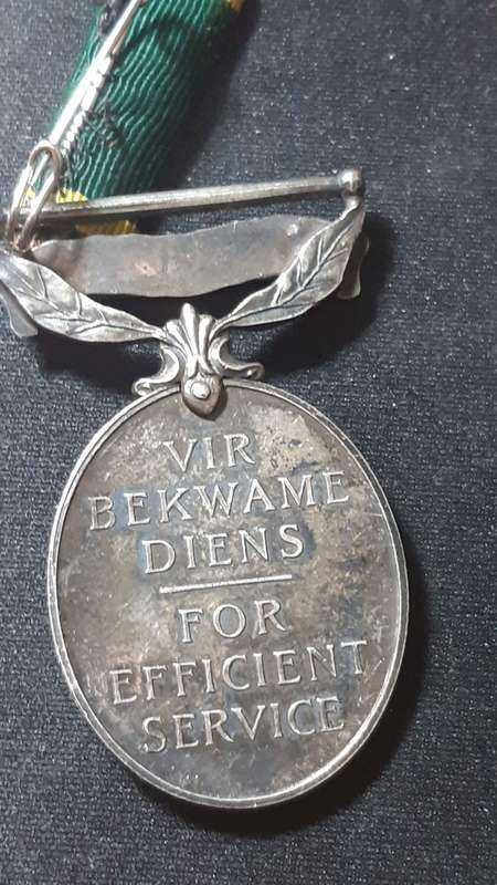 SOUTH AFRICA AIRFORCE EFFICIENCY MEDAL PAIR SGT D.R.D. DOUGLAS S.A.A.F WITH 39-45 WAR MEDAL
