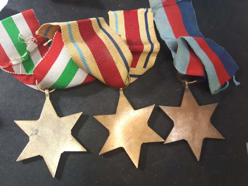 WWII SET OF 5 UNAMED MEDALS FULL SIZE WITH RIBBONS