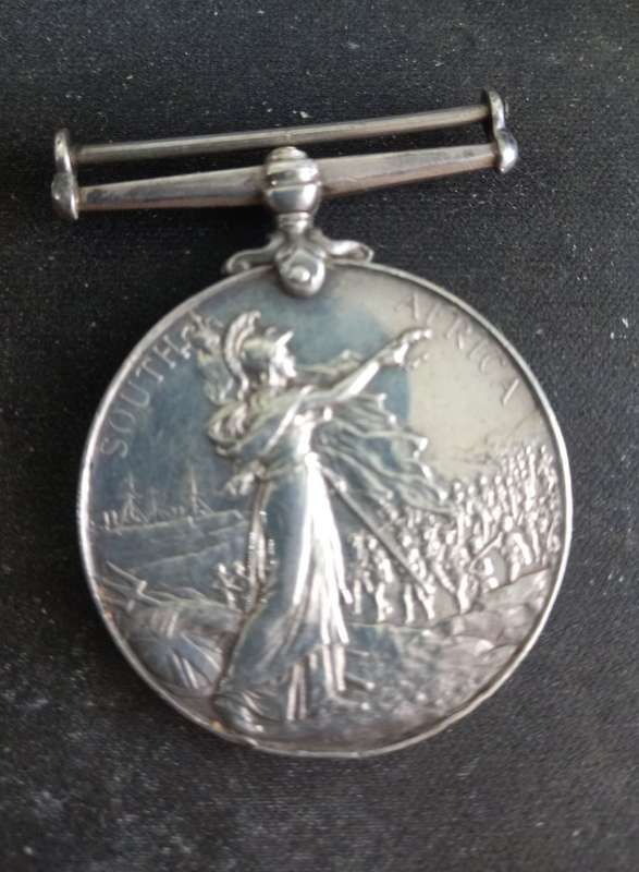 QUEENS SOUTH AFRICA MEDAL F/S NAME ERASED
