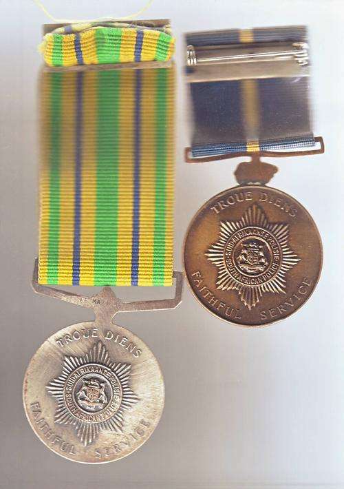 SA POLICE SERVICE FAITHFUL SERVICE PAIR - 15704041 LSGT 94410 L.E MAZIBUKO - SILVER AND BRONZE