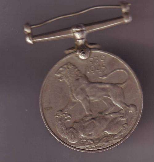 WAR MEDAL 1939-1945 - 212421  L.C.STONE