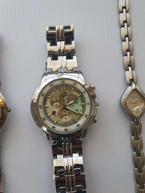 ASSORTED WATCH BUNDLE