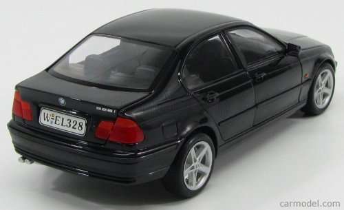 WELLY - BMW - 3-SERIES 328i 1998 1'18 DIECAST MODEL