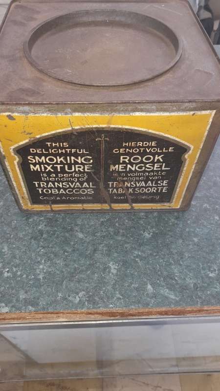 Old vintage boxer tabacco tin