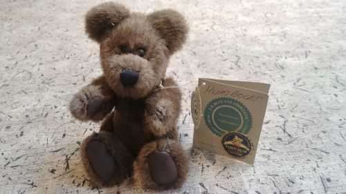 Collectable  "Humboldt" BOYDS BEAR w/ Tags - 17cm Tall