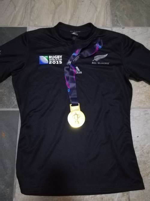 All Blacks RWC 2015 Jersey plus winning medal Replica