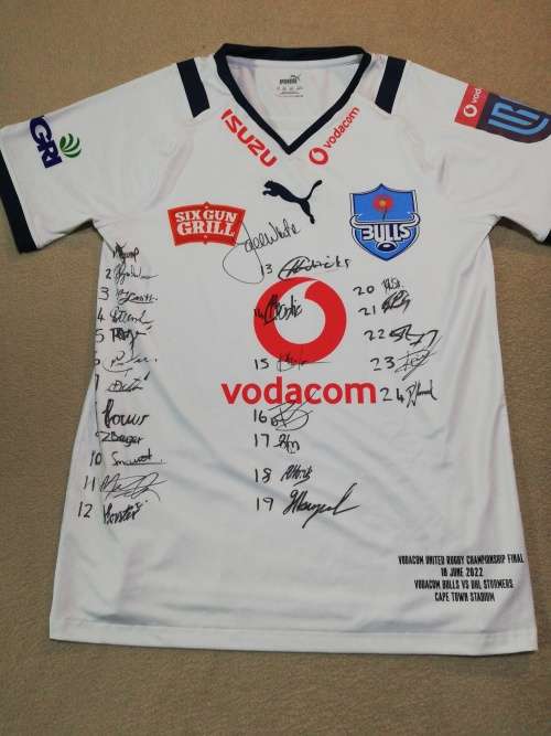 Bulls URC Final 2022 Signed Jersey no. 17!!