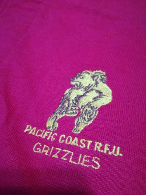 Pacific Coast Grizzlies jersey no 7 size 42 armpit to armpit 52cm